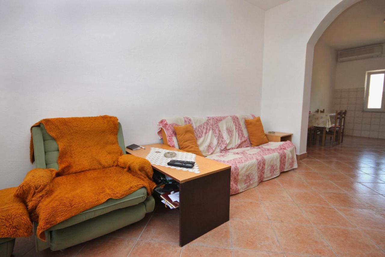 Apartments By The Sea Metajna, Pag - 6351 外观 照片